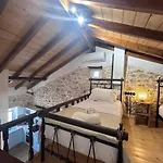 Lithari Suites